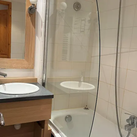 Skis Aux Pieds, 6 Pers, Piscine, Bien-etre, Belle Plagne - Fr-1-181-2810 Apartment
